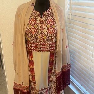 Traditional palestinian thob, size S/M, elegant color # henna/#wedding